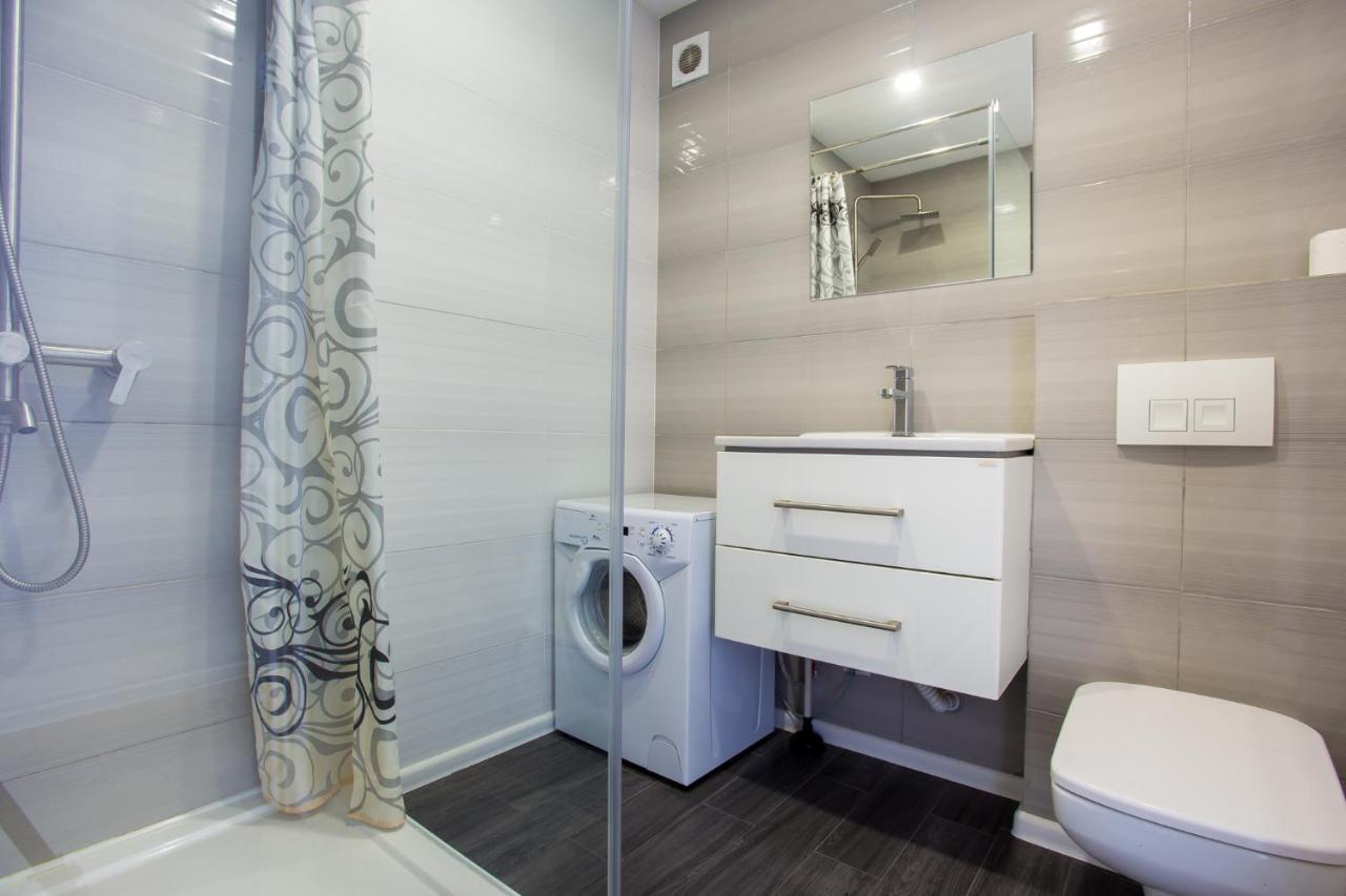 Apartment On Ushakova Херсон Екстер'єр фото